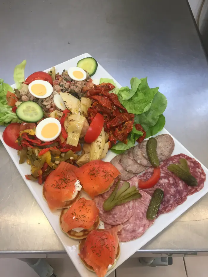 Assiette de charcuteries